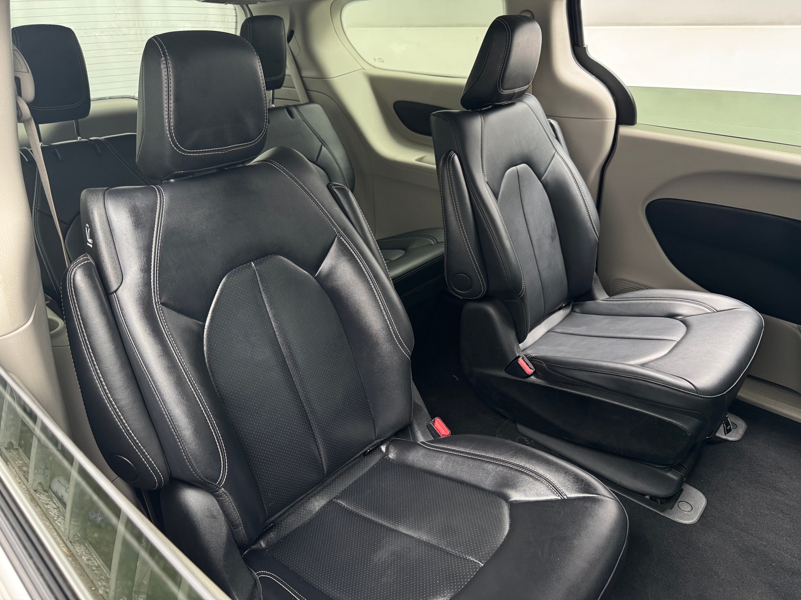 Thumbnail: 2024 Chrysler Pacifica - 5