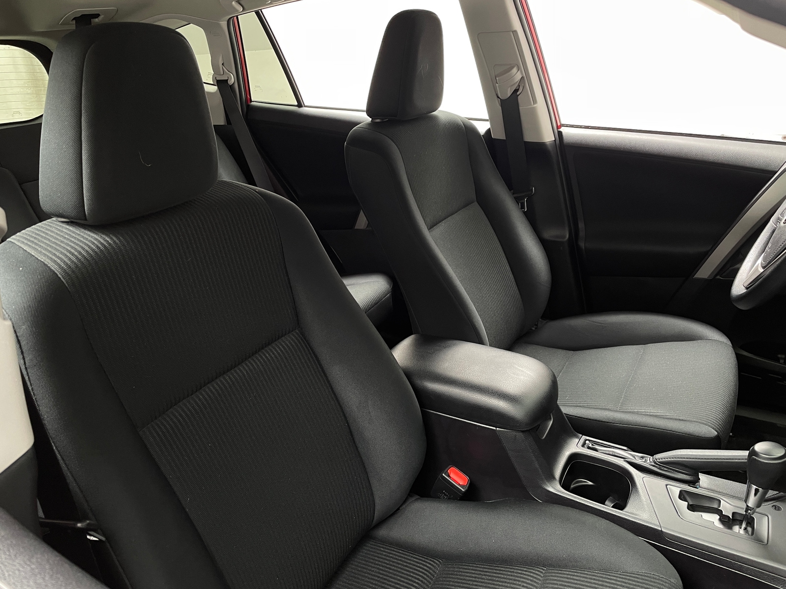 Thumbnail: 2017 Toyota RAV4 - 2