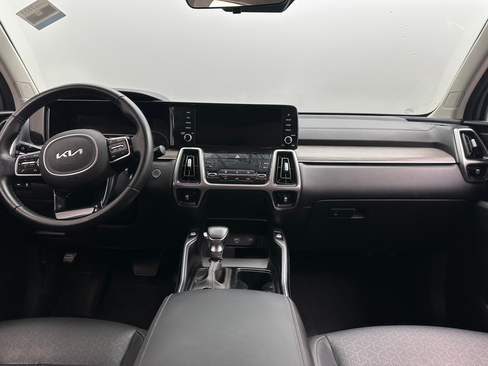 Thumbnail: 2022 Kia Sorento - 2