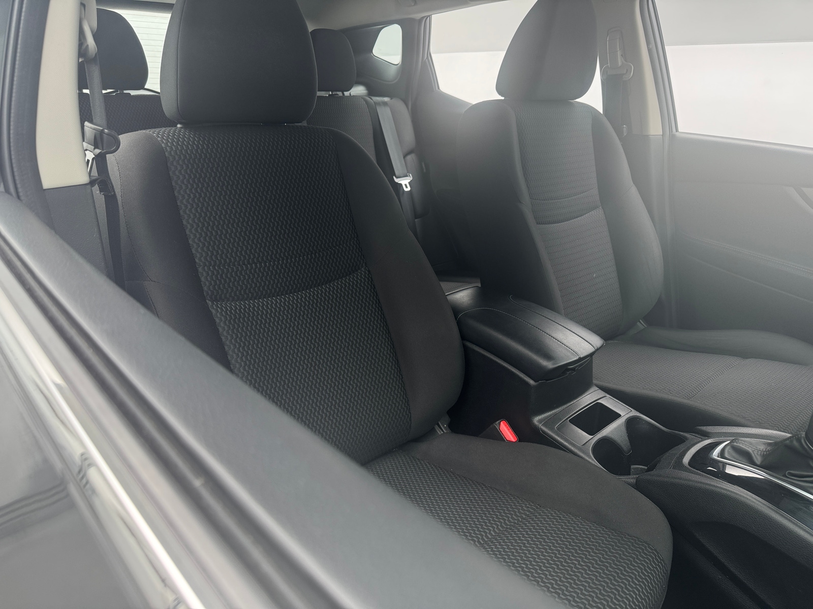 Thumbnail: 2020 Nissan Rogue Sport - 2