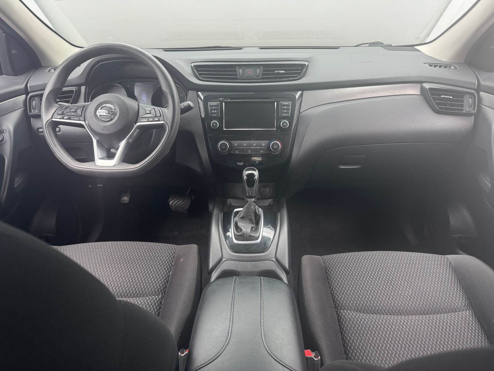 Thumbnail: 2020 Nissan Rogue Sport - 3