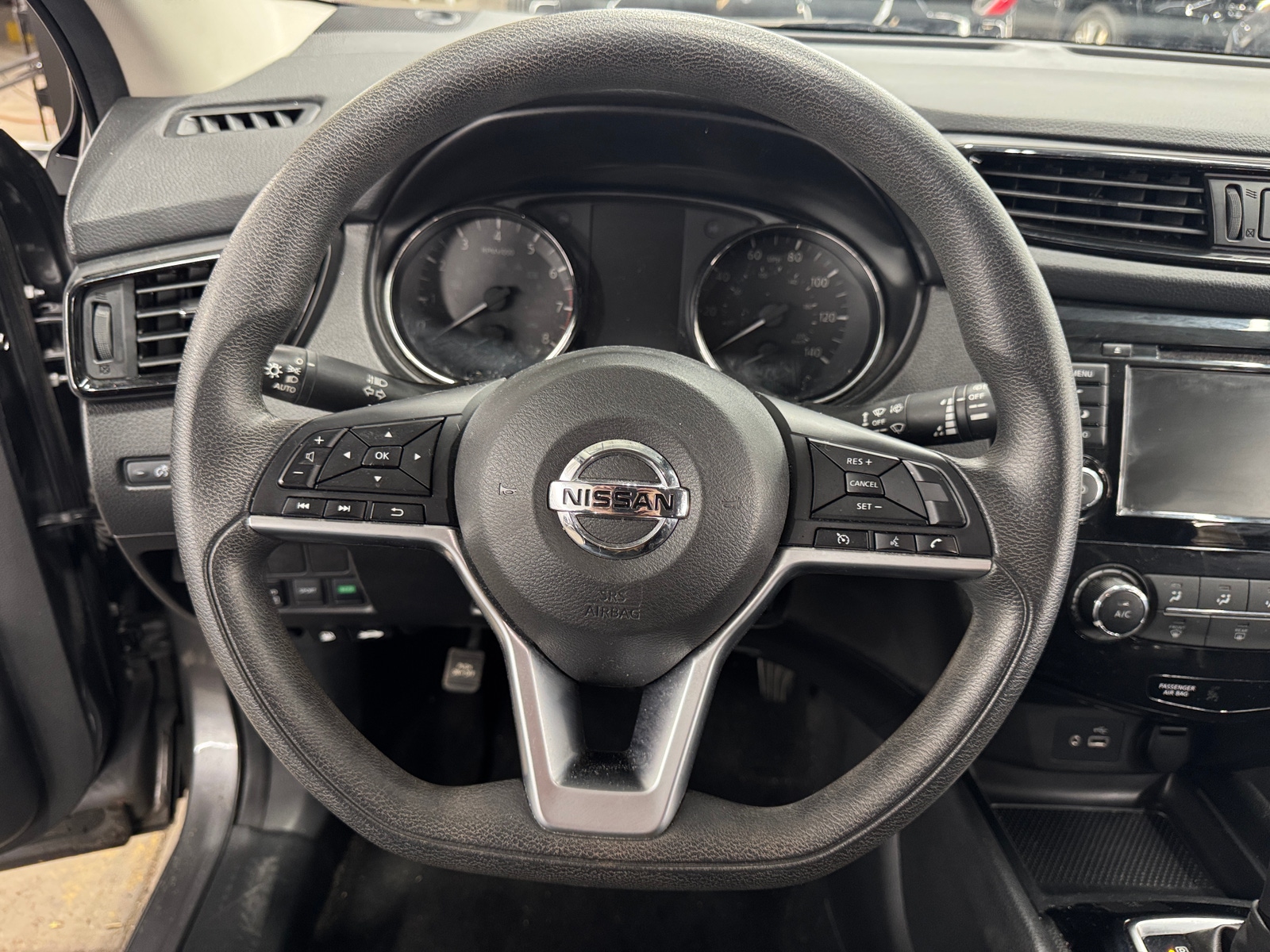 Thumbnail: 2020 Nissan Rogue Sport - 5