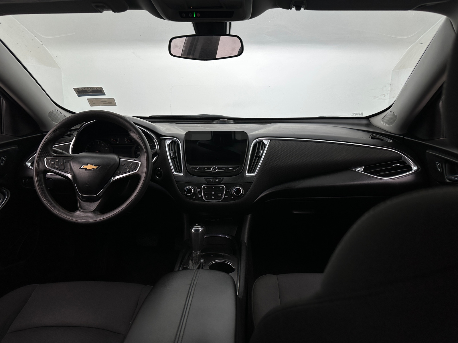 Thumbnail: 2020 Chevrolet Malibu - 3
