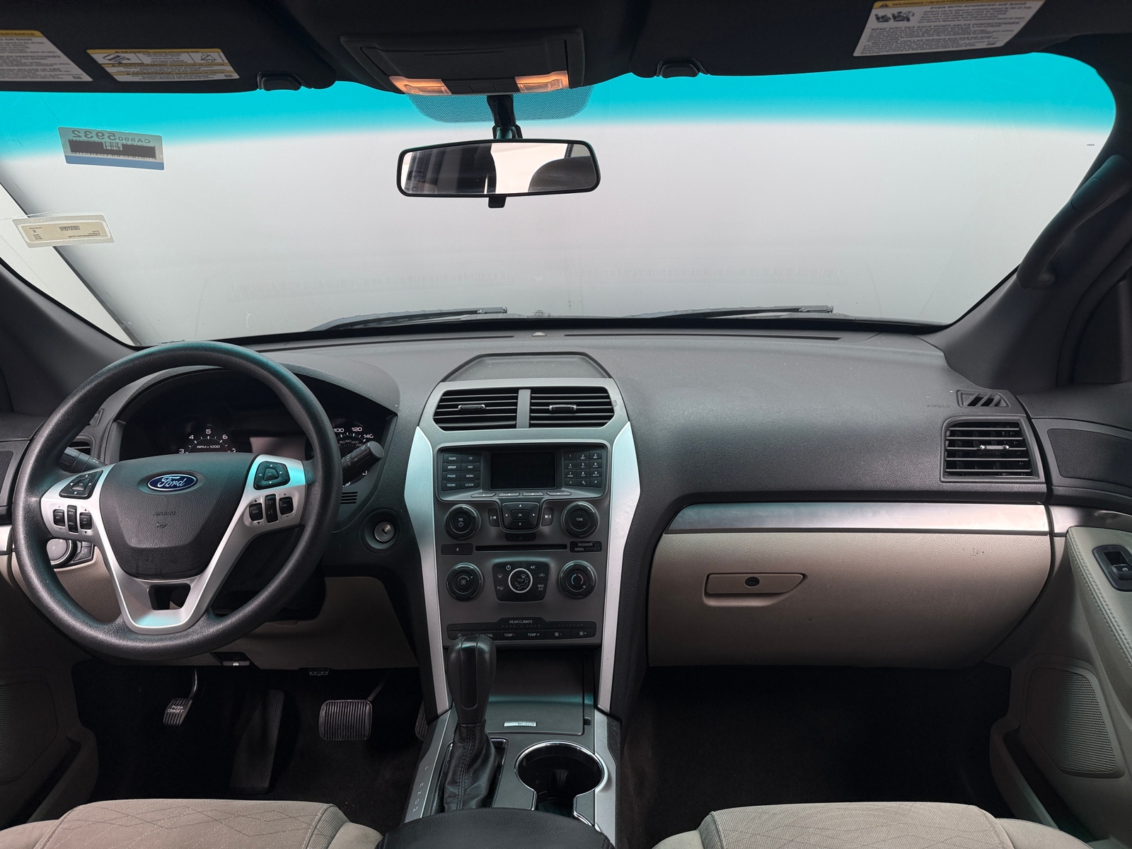 Thumbnail: 2015 Ford Explorer - 3