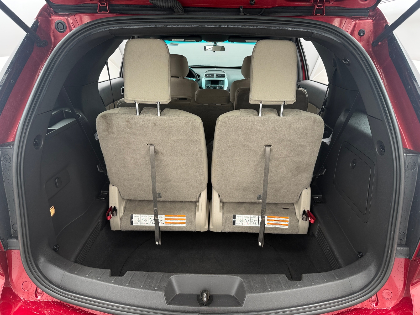 Thumbnail: 2015 Ford Explorer - 7