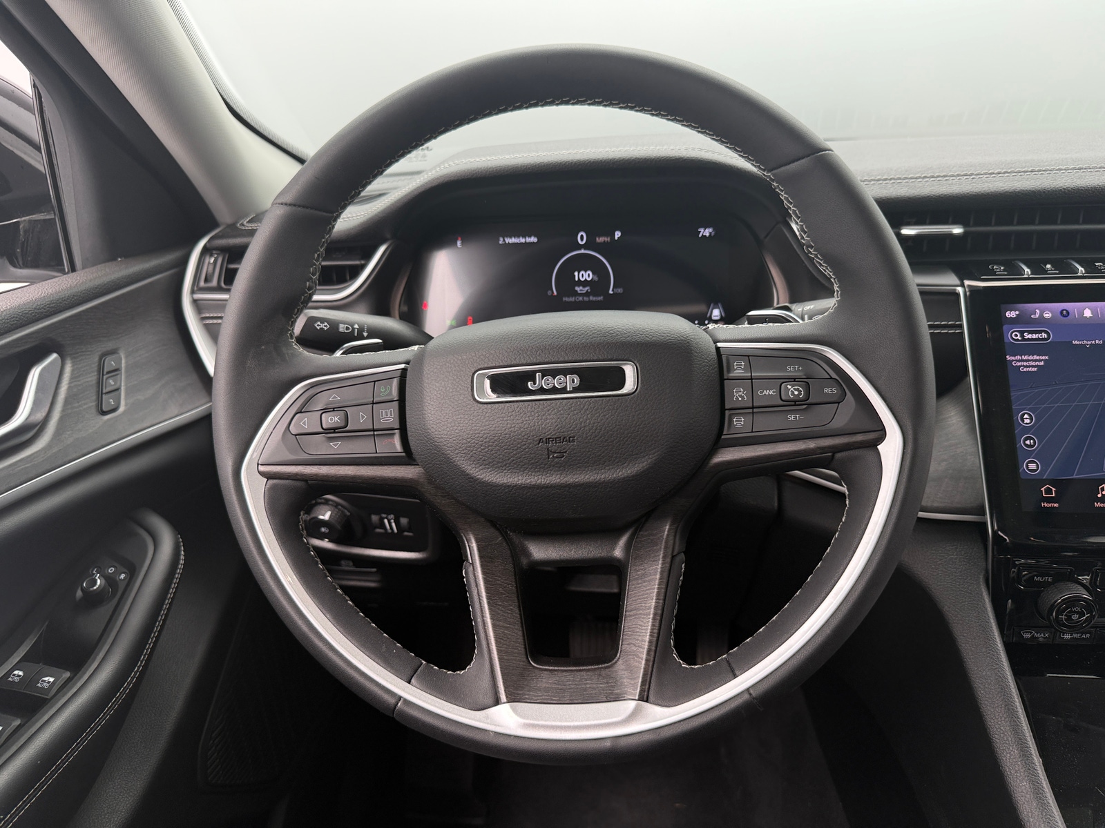 Thumbnail: 2023 Jeep Grand Cherokee L - 4