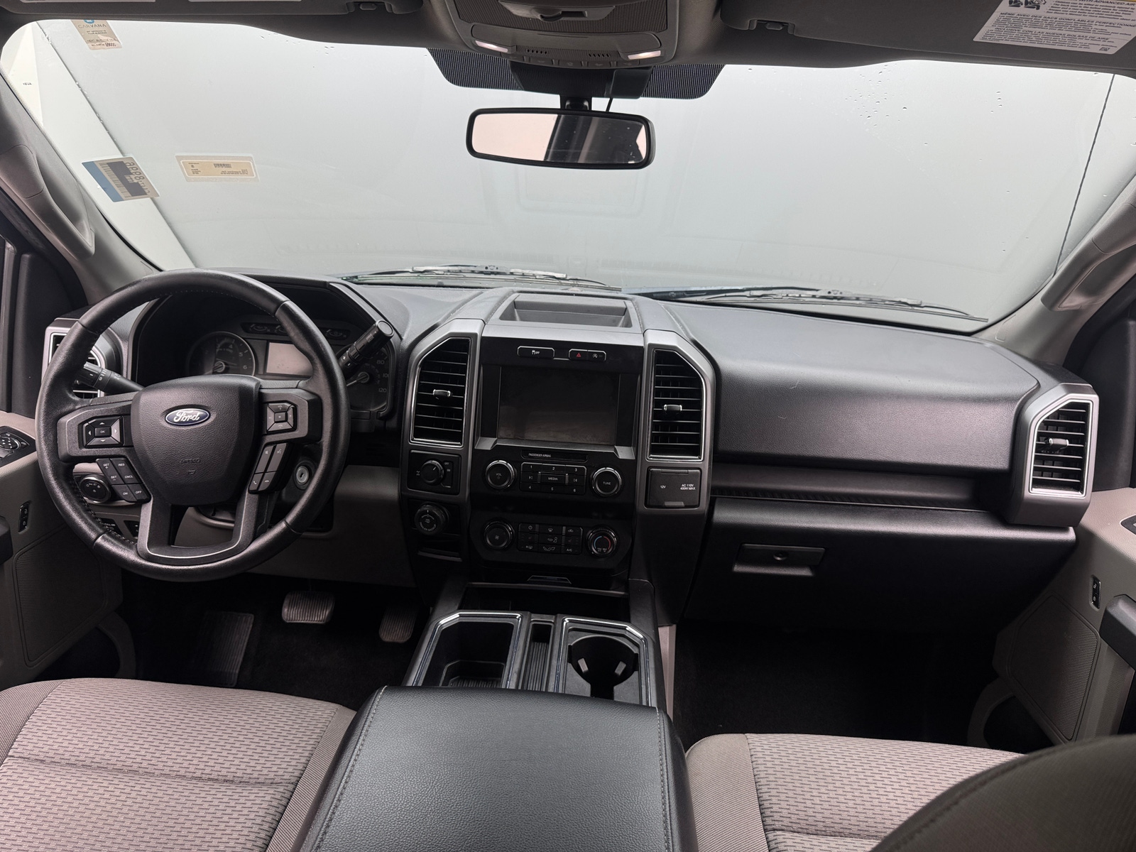 Thumbnail: 2019 Ford Econoline - 3