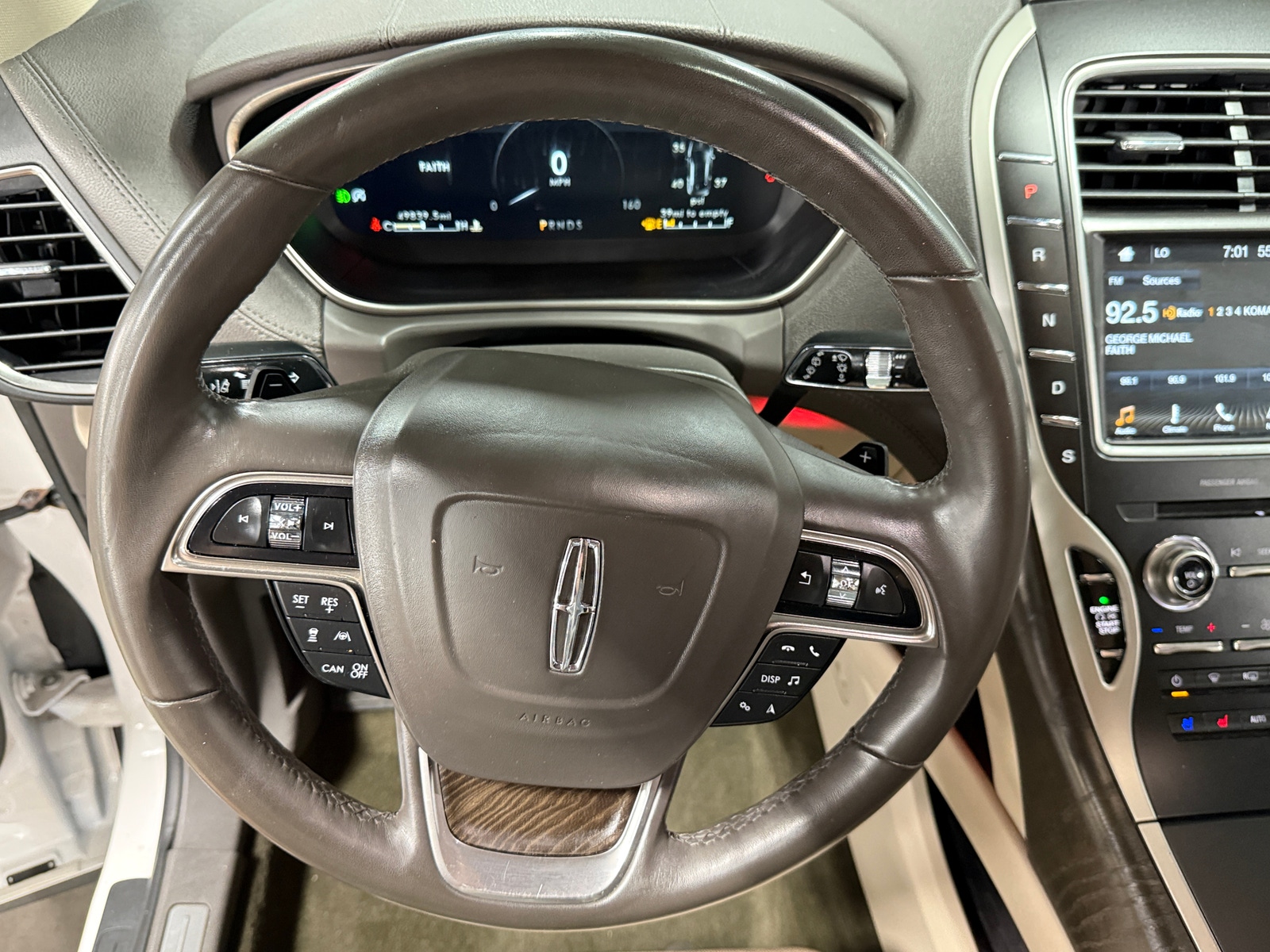 Thumbnail: 2019 Lincoln Nautilus - 4