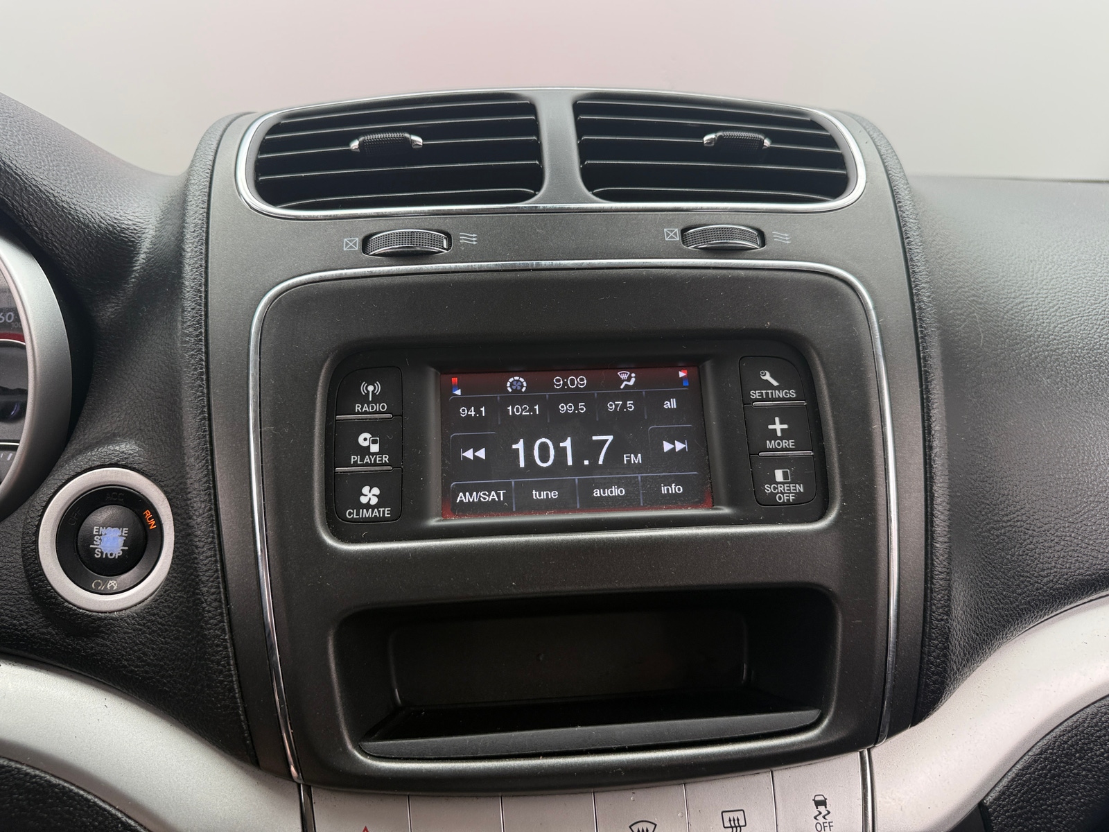 Thumbnail: 2019 Dodge Journey - 4