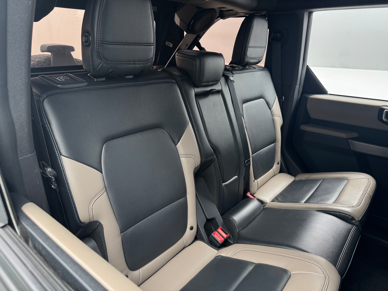 Thumbnail: 2022 Ford Bronco - 5