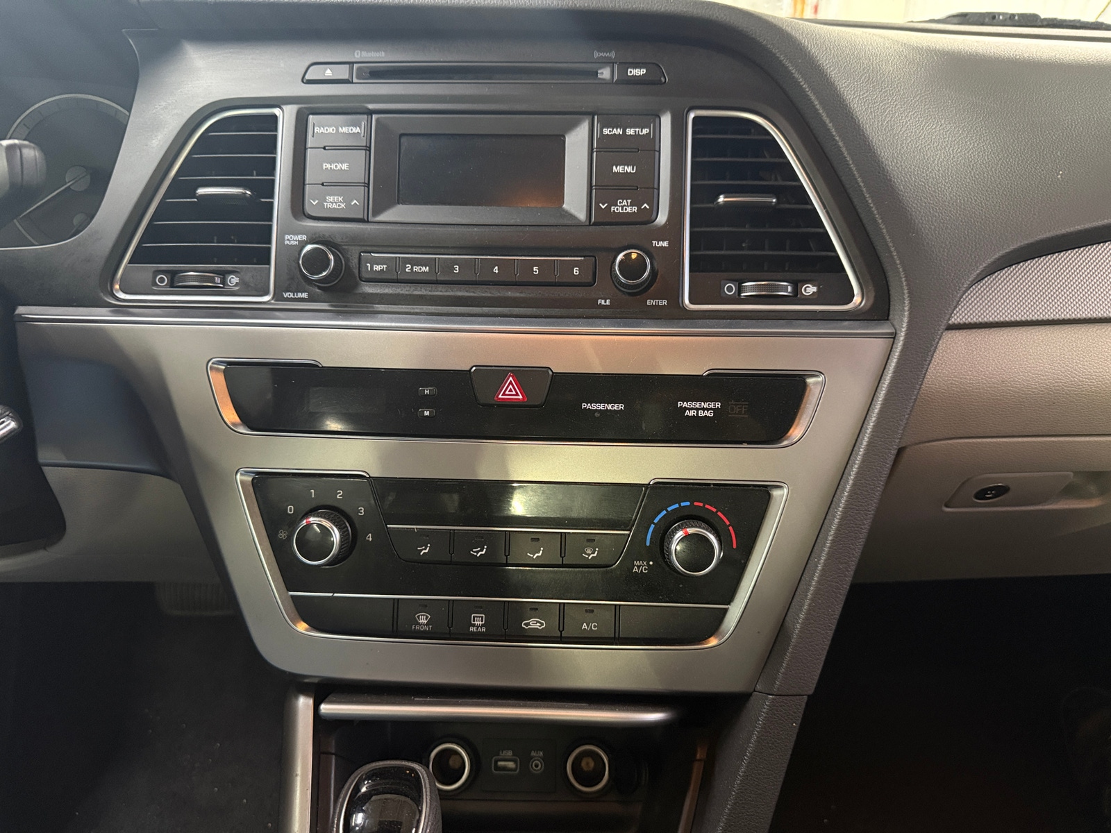Thumbnail: 2015 Hyundai Sonata - 4