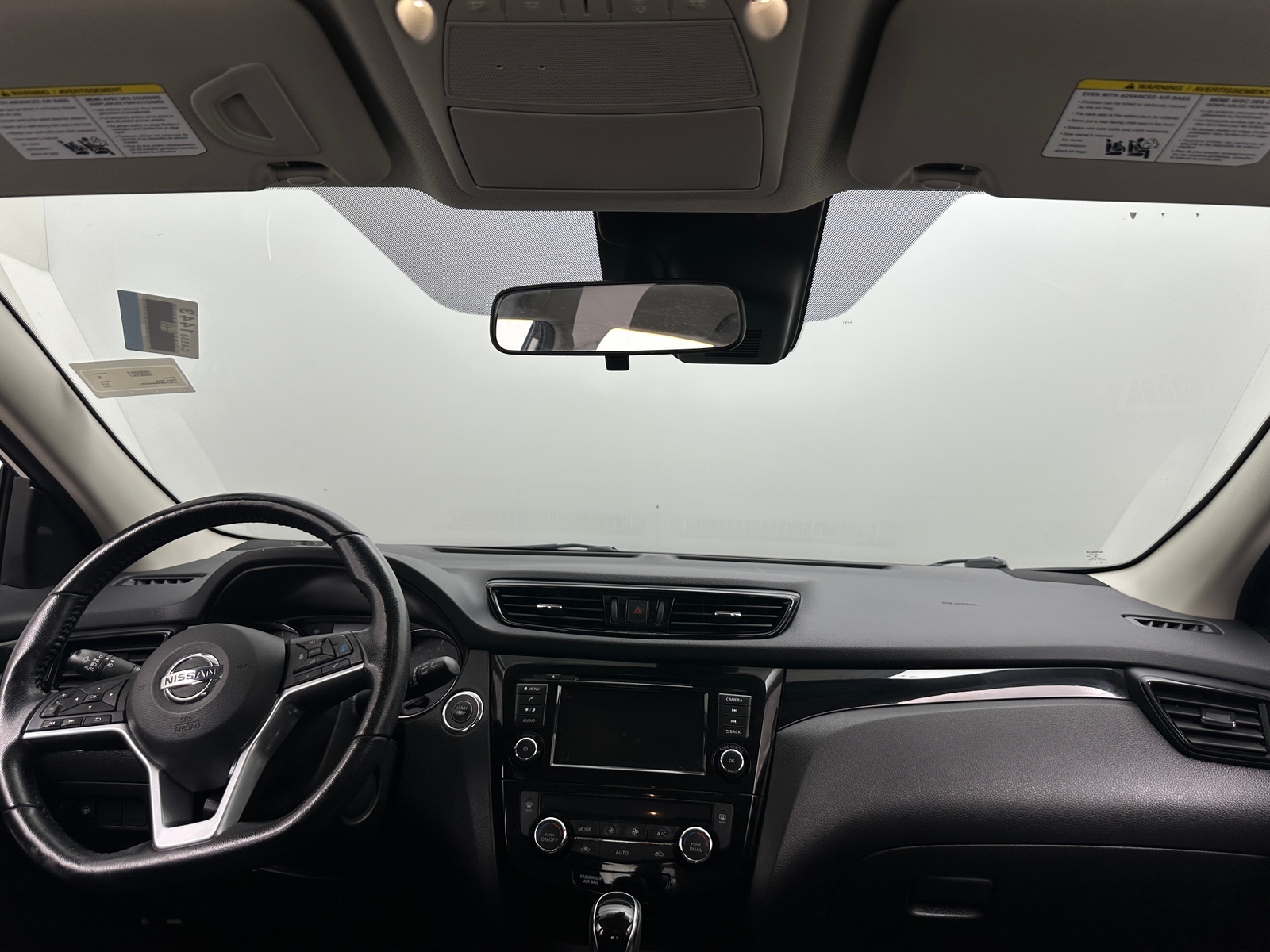 Thumbnail: 2022 Nissan Rogue Sport - 3