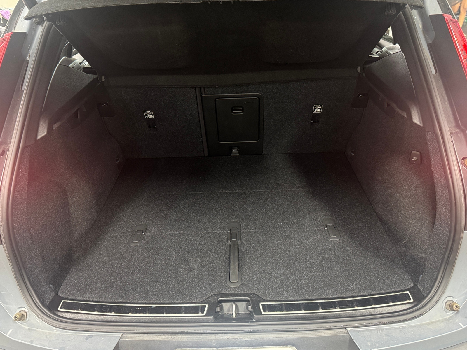 Thumbnail: 2021 Volvo XC40 - 6