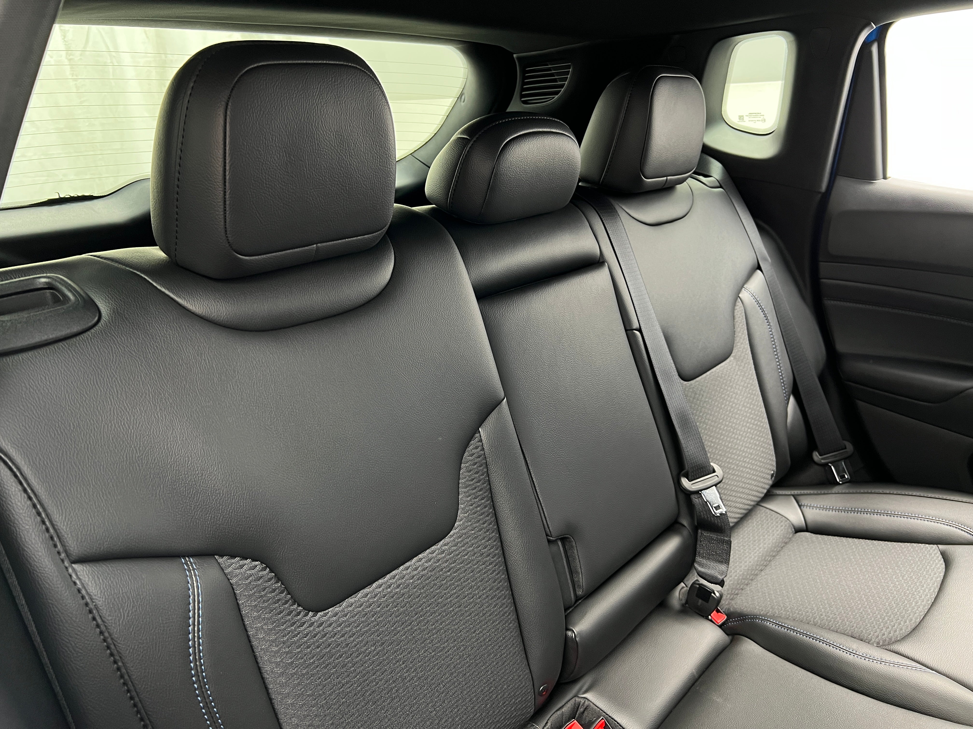 2026 Jeep Compass Altitude 4X4's photo