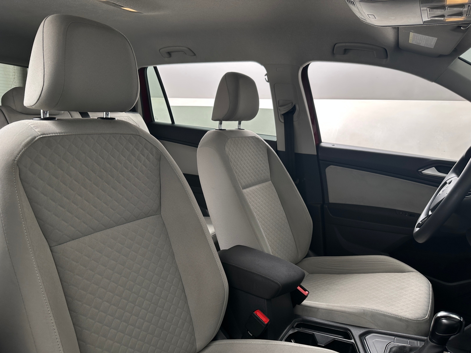 Thumbnail: 2018 Volkswagen Tiguan - 2