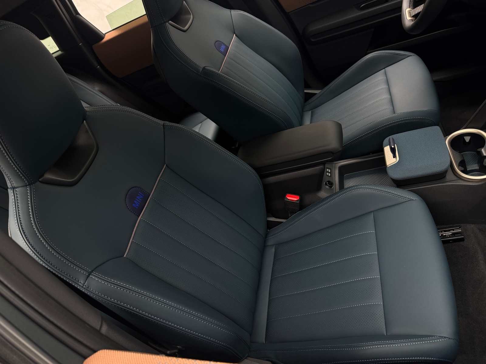Thumbnail: 2025 MINI Cooper Countryman - 2