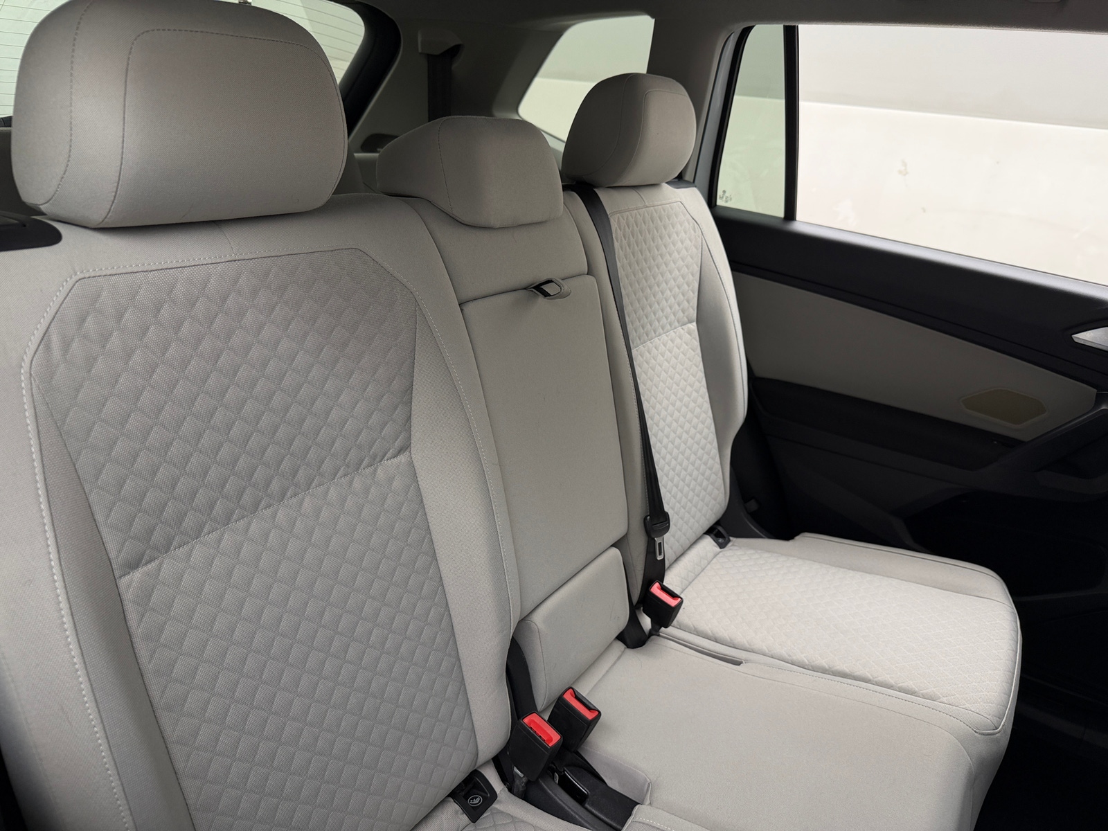 Thumbnail: 2021 Volkswagen Tiguan - 6