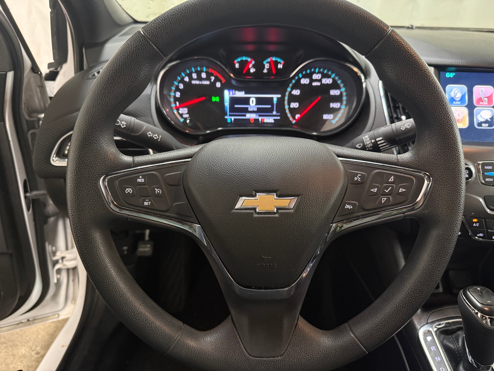 Thumbnail: 2017 Chevrolet Cruze - 5