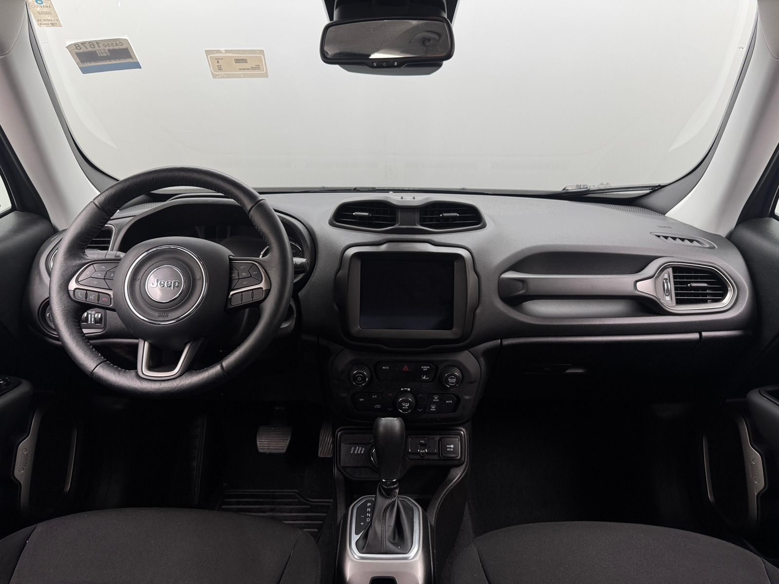 Thumbnail: 2022 Jeep Renegade - 3