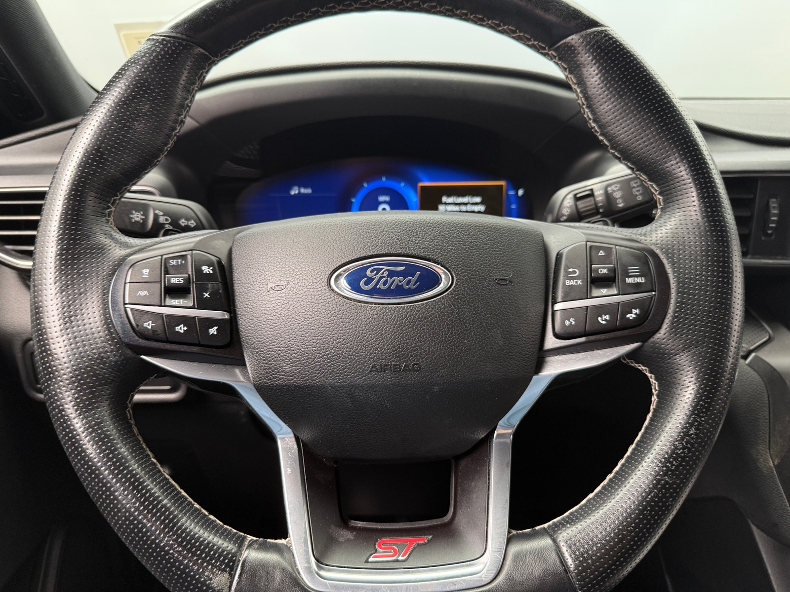 Thumbnail: 2020 Ford Explorer - 4