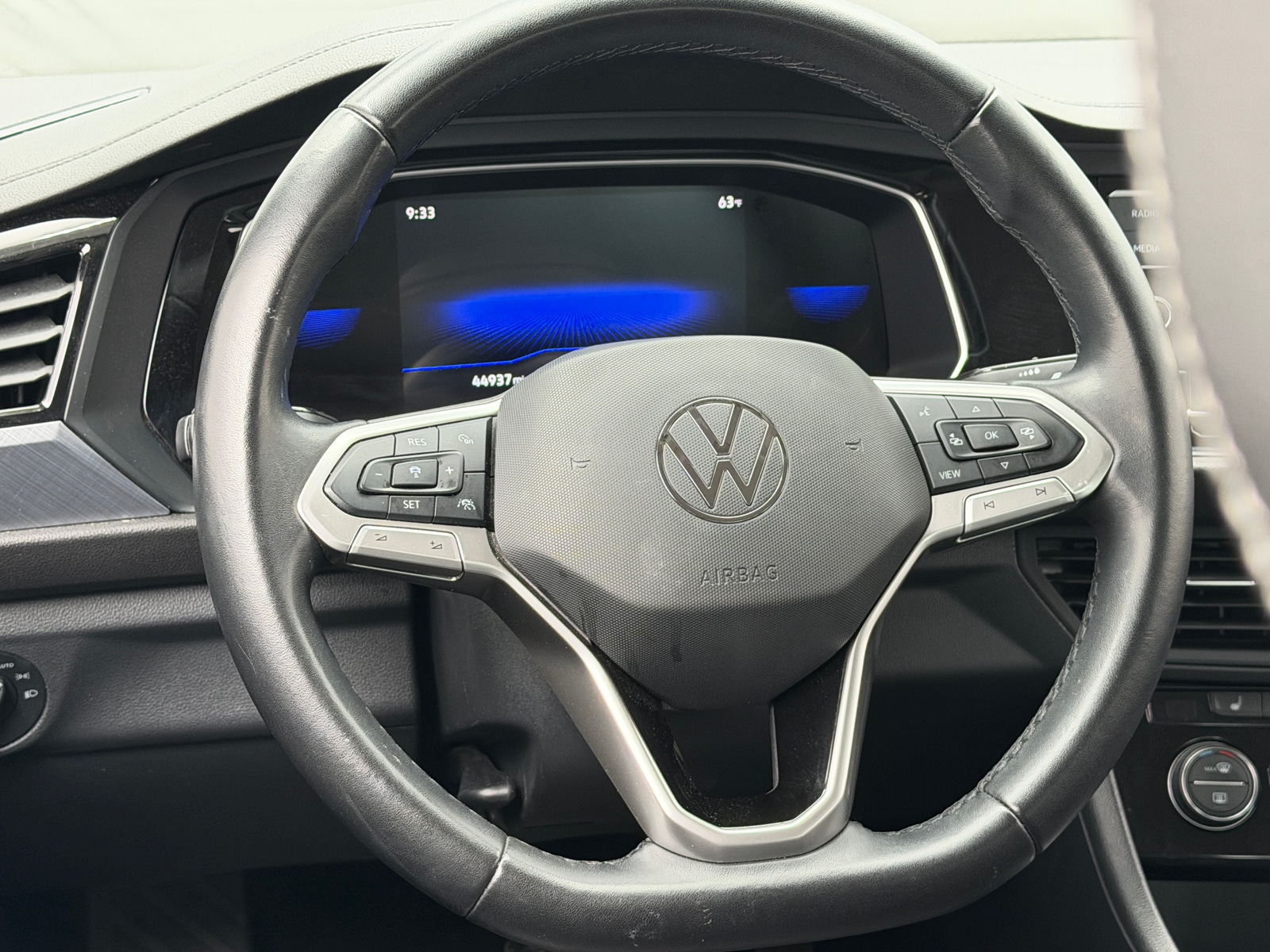 Thumbnail: 2024 Volkswagen Jetta - 4