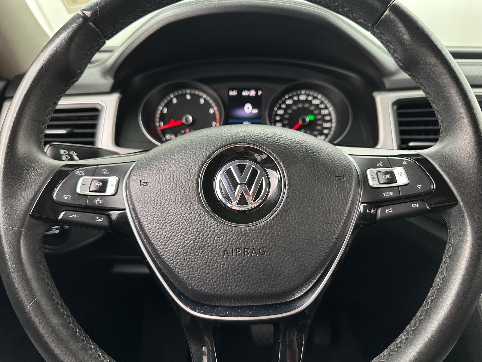 Thumbnail: 2019 Volkswagen Atlas - 4