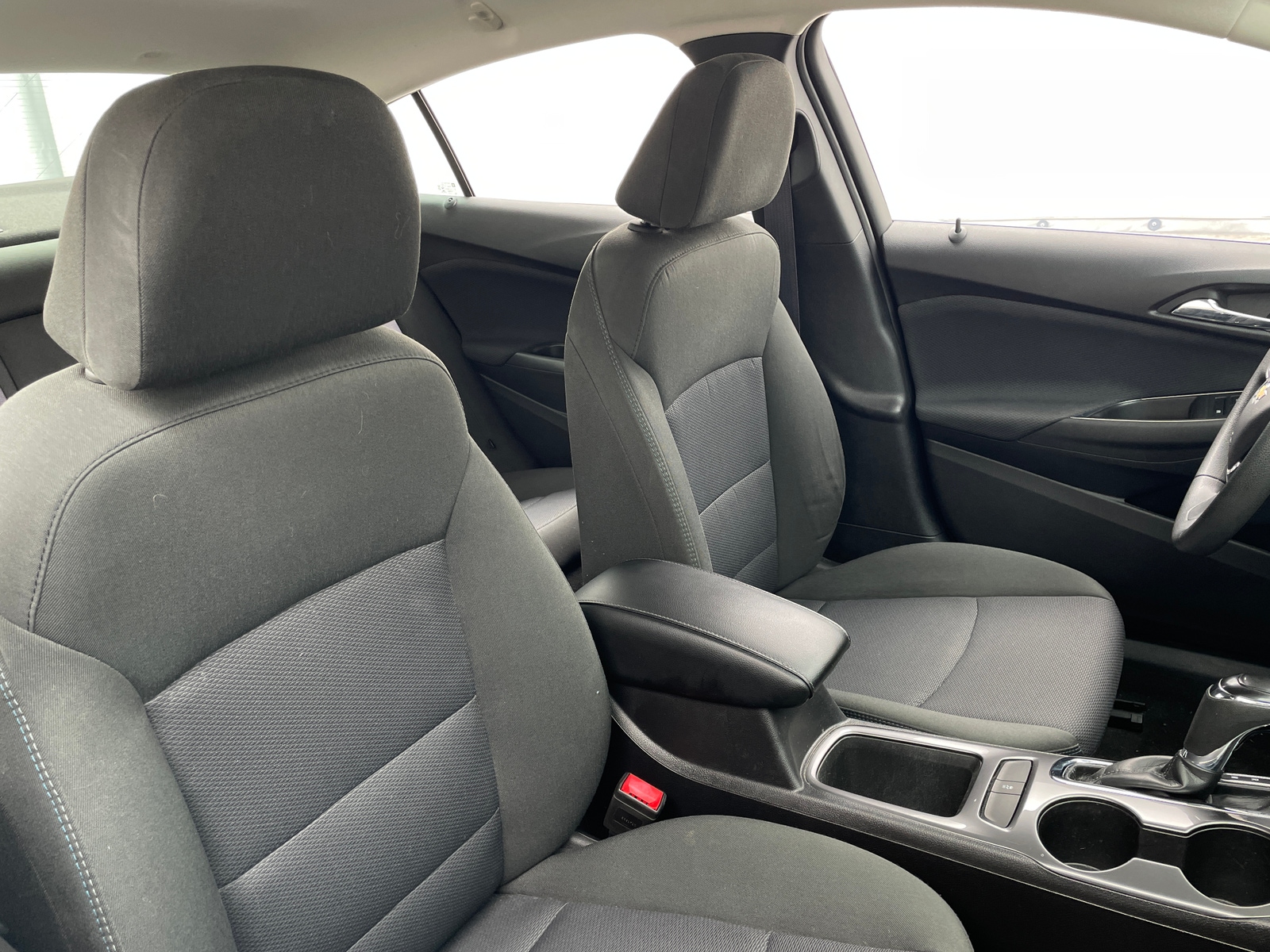 Thumbnail: 2017 Chevrolet Cruze - 2
