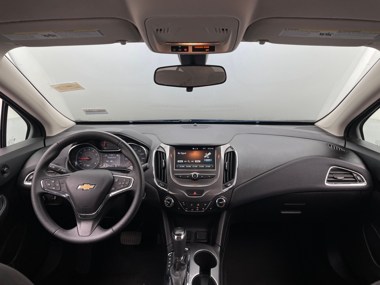 Thumbnail: 2017 Chevrolet Cruze - 3
