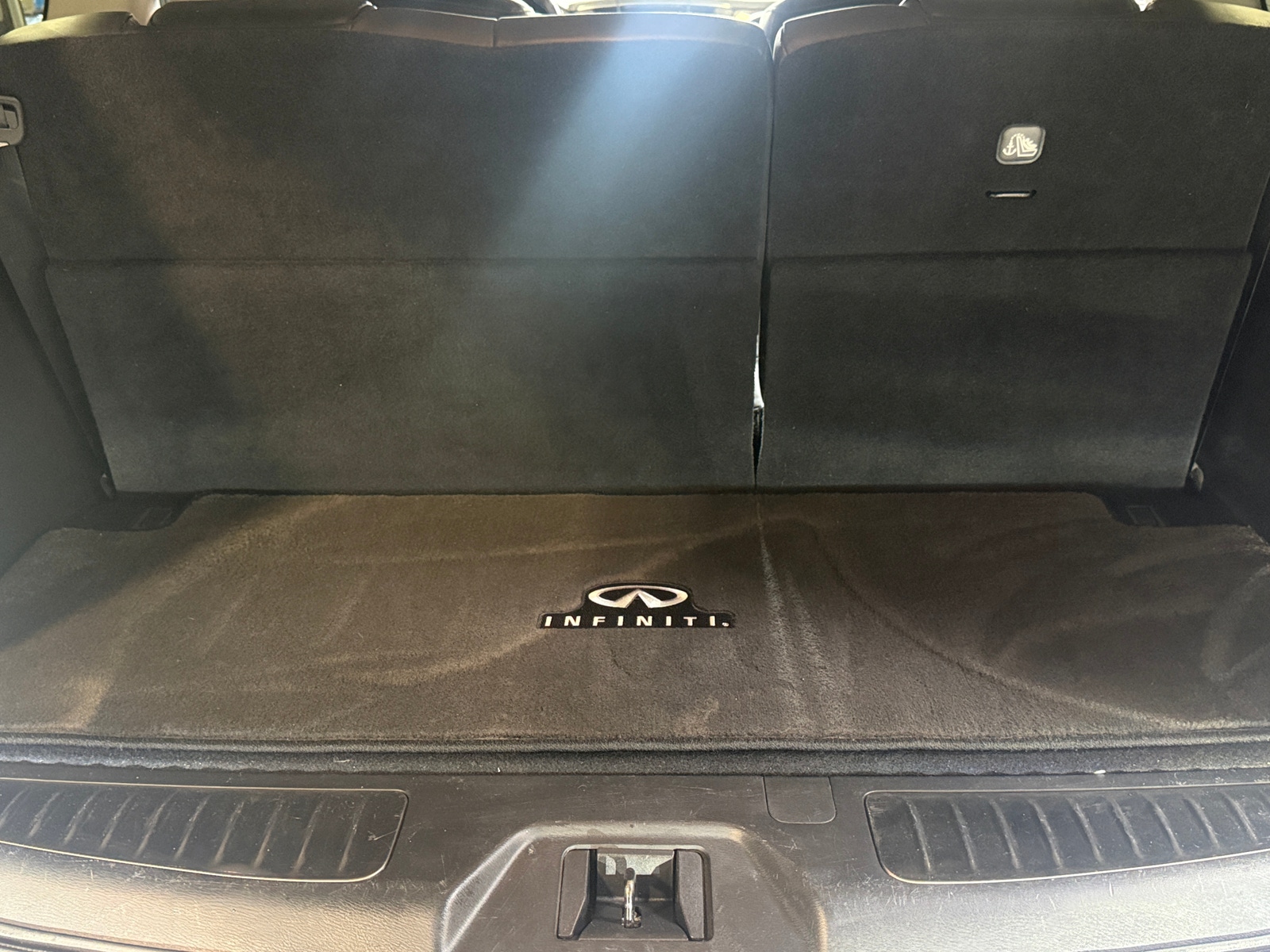 Thumbnail: 2019 INFINITI QX80 - 6