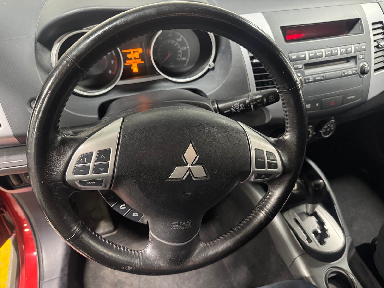 Thumbnail: 2012 Mitsubishi Outlander - 5