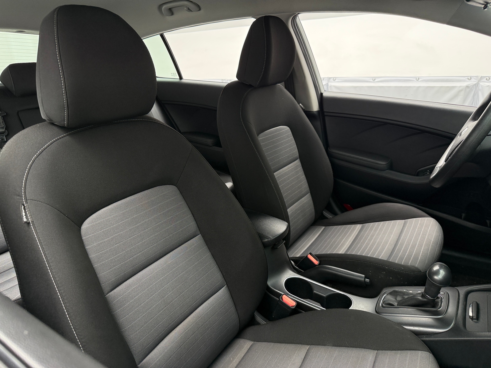 Thumbnail: 2016 Kia Forte - 2