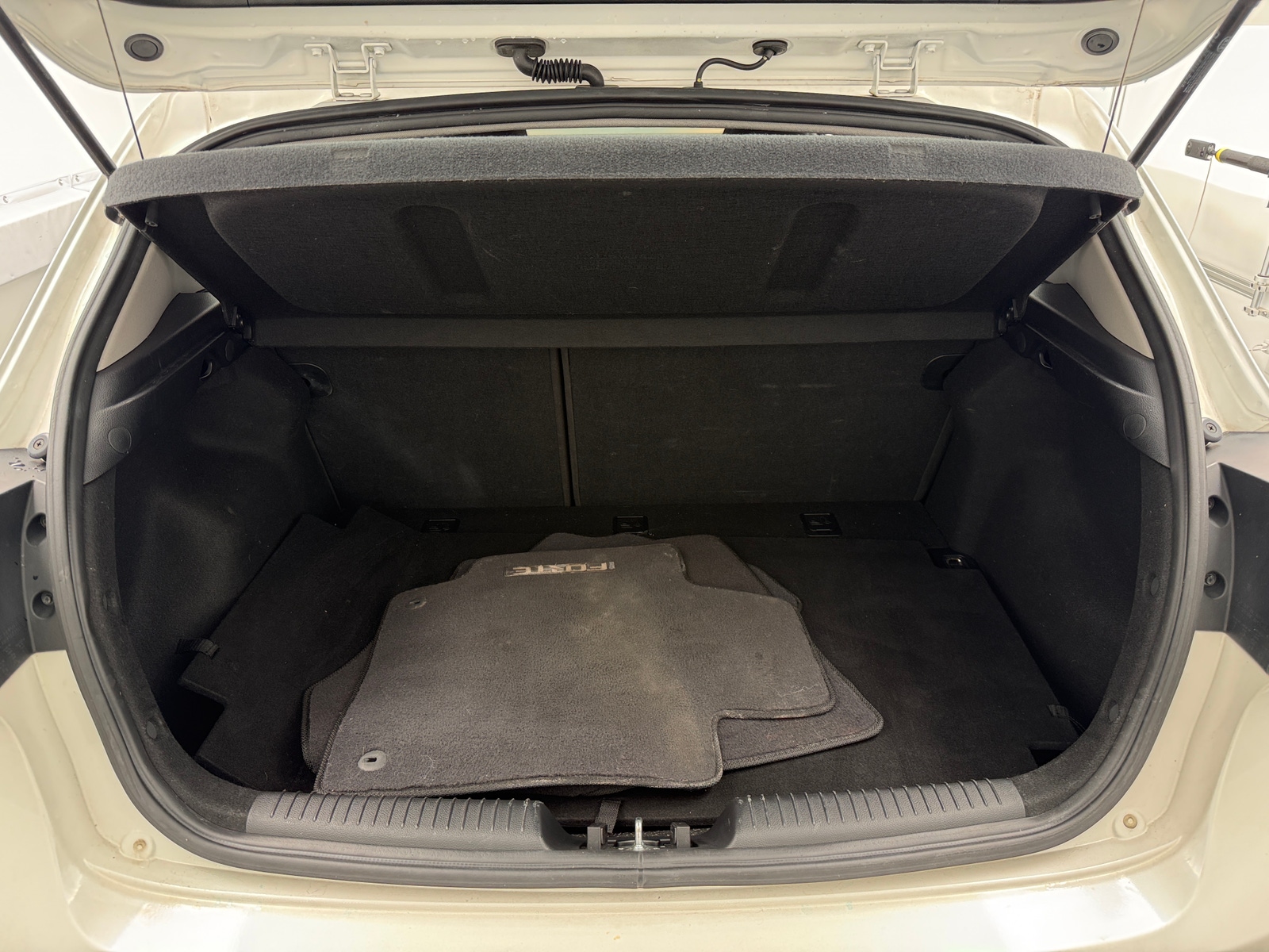 Thumbnail: 2016 Kia Forte - 7