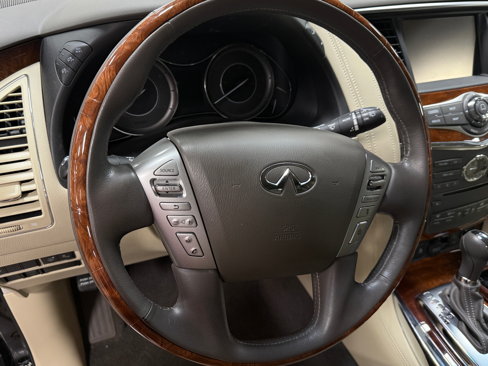 Thumbnail: 2017 INFINITI QX80 - 4