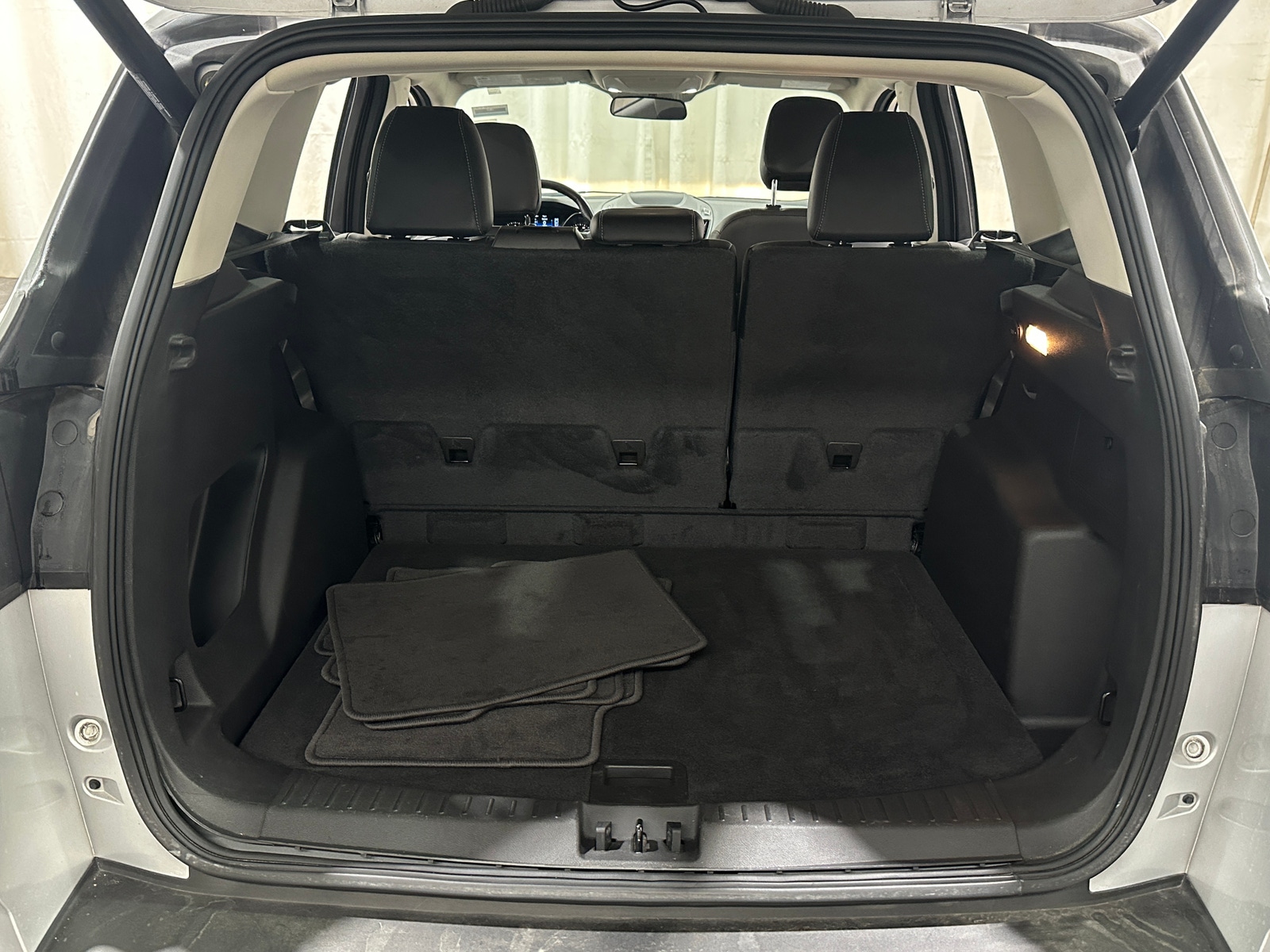 Thumbnail: 2019 Ford Escape - 6