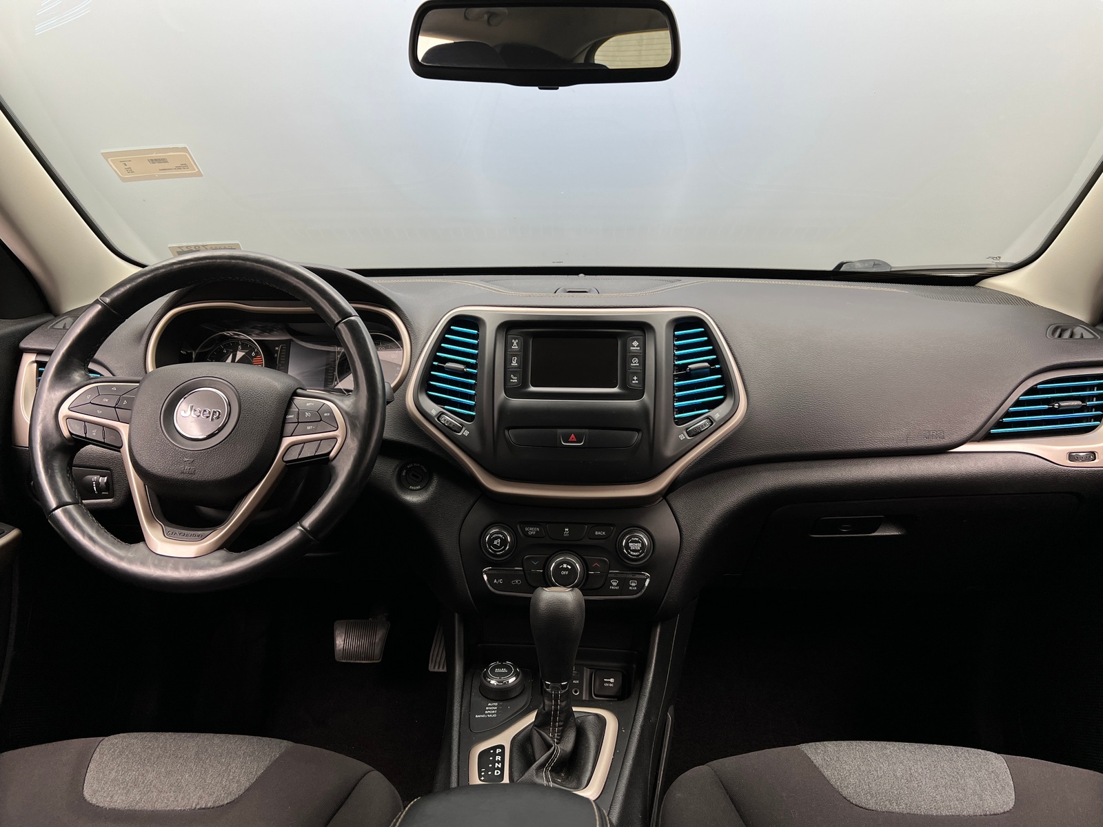 Thumbnail: 2018 Jeep Cherokee - 3