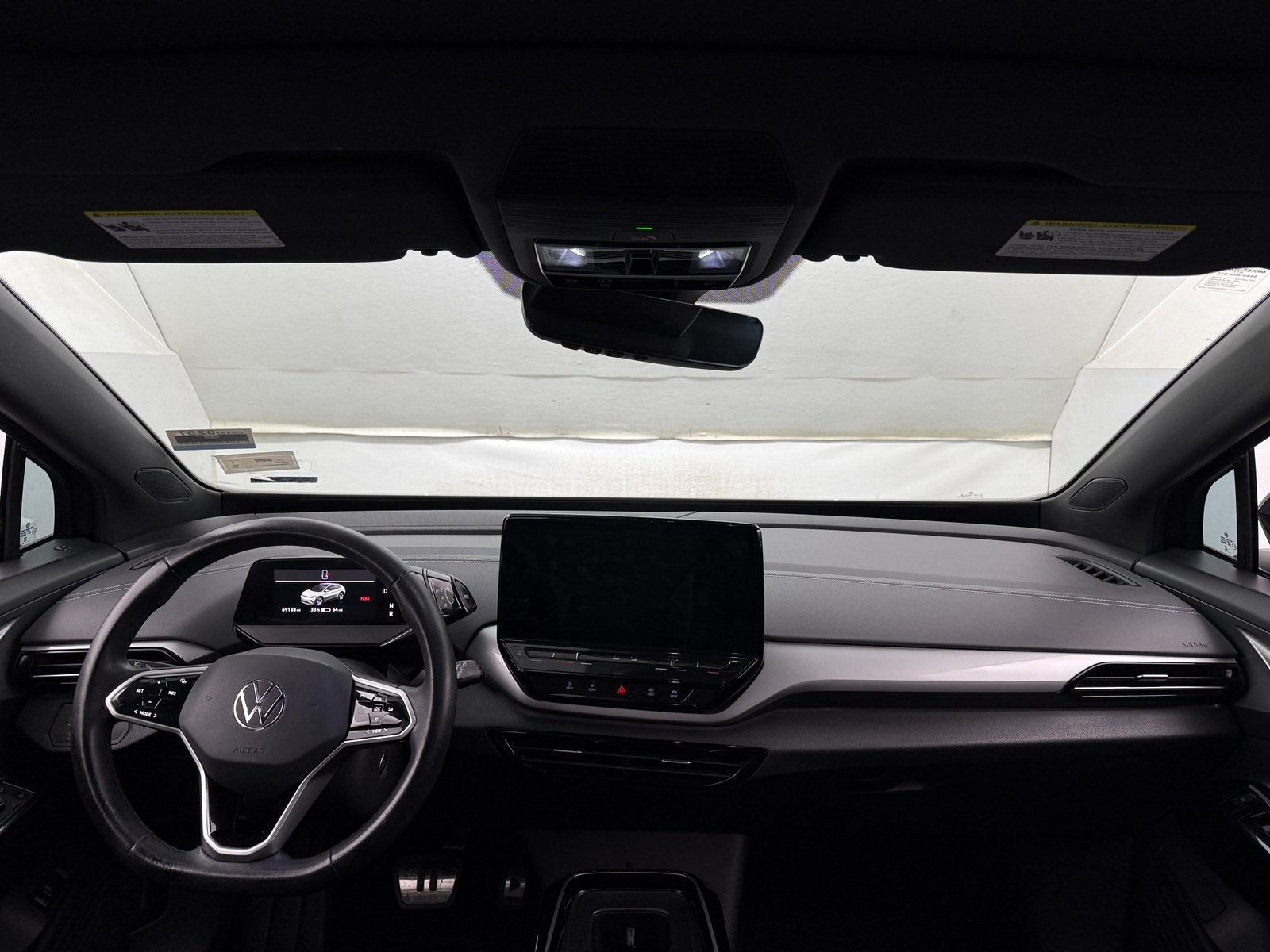 Thumbnail: 2023 Volkswagen ID.4 - 2