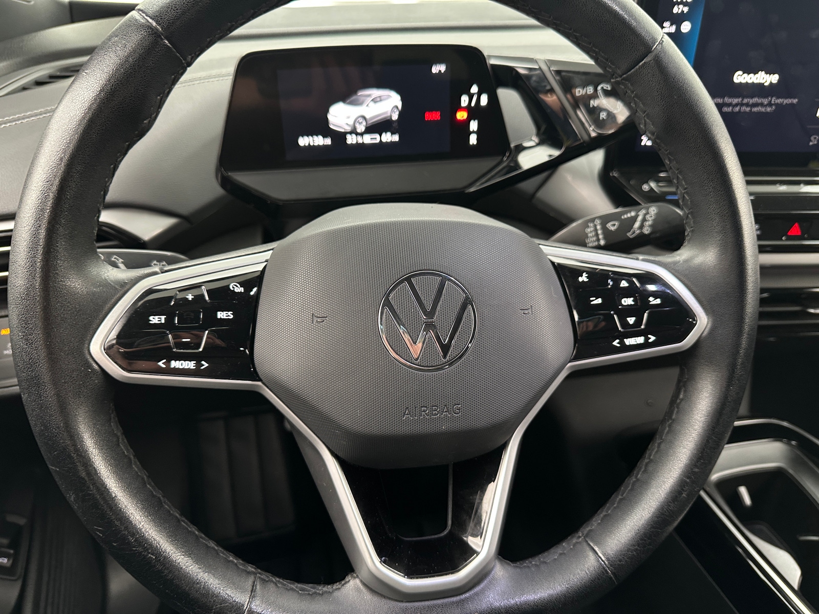 Thumbnail: 2023 Volkswagen ID.4 - 4
