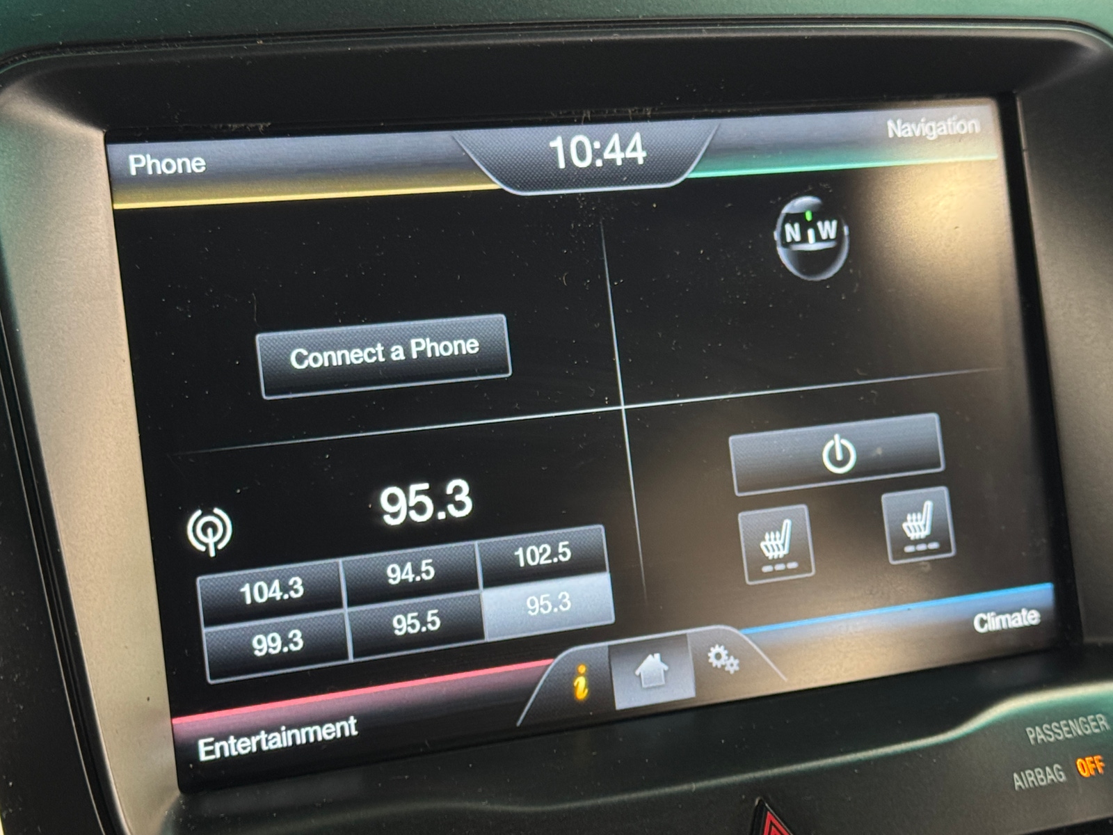 Thumbnail: 2015 Ford Explorer - 3
