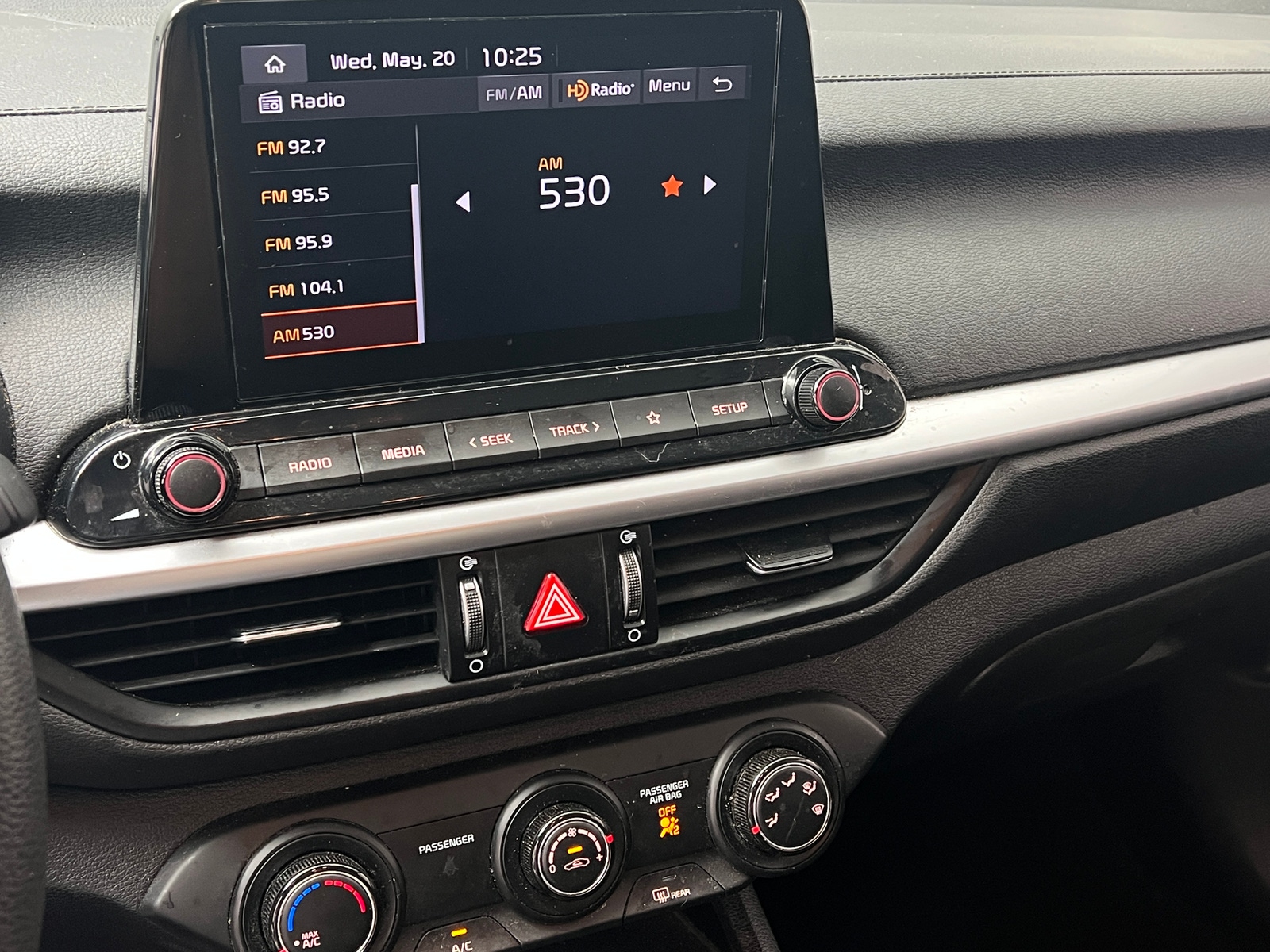 Thumbnail: 2023 Kia Forte - 4