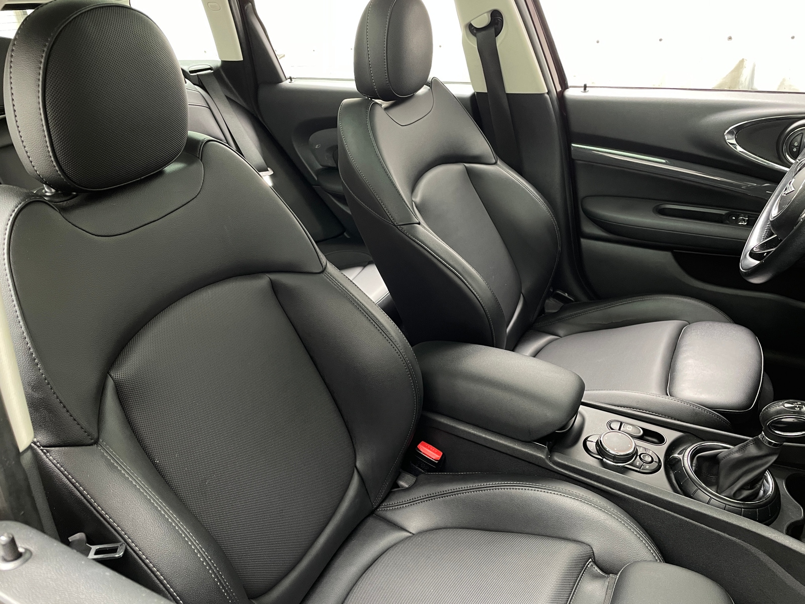 Thumbnail: 2017 MINI Cooper Clubman - 2