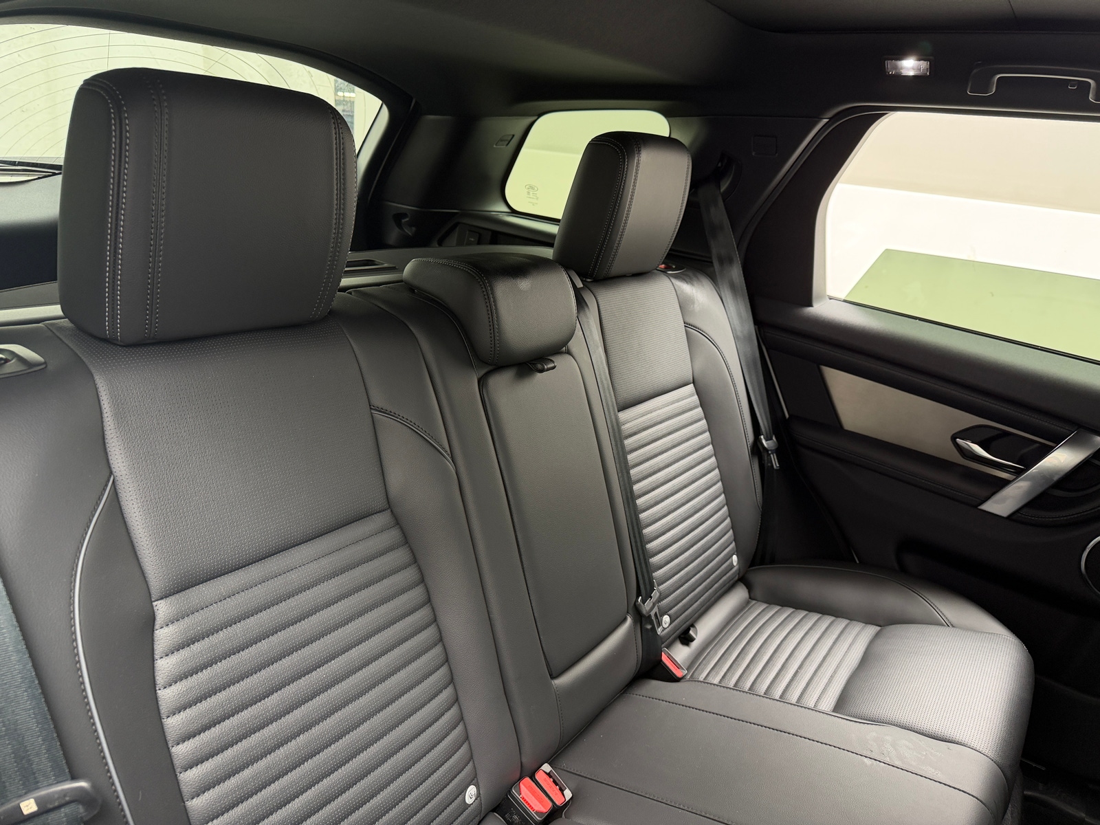 Thumbnail: 2025 Land Rover Discovery Sport - 5