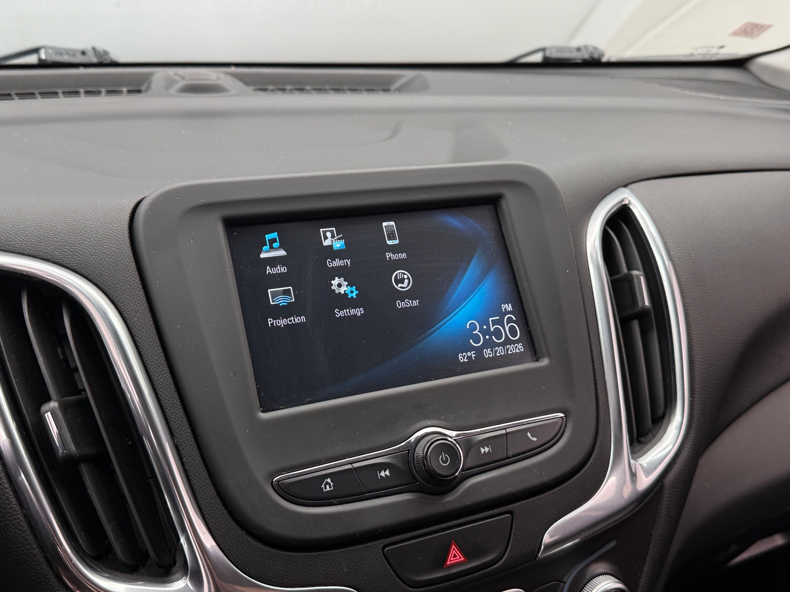 Thumbnail: 2018 Chevrolet Equinox - 4