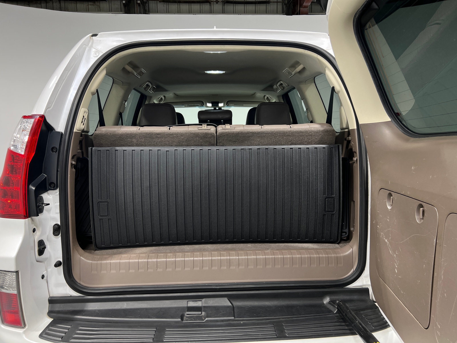 Thumbnail: 2012 Lexus GX - 6