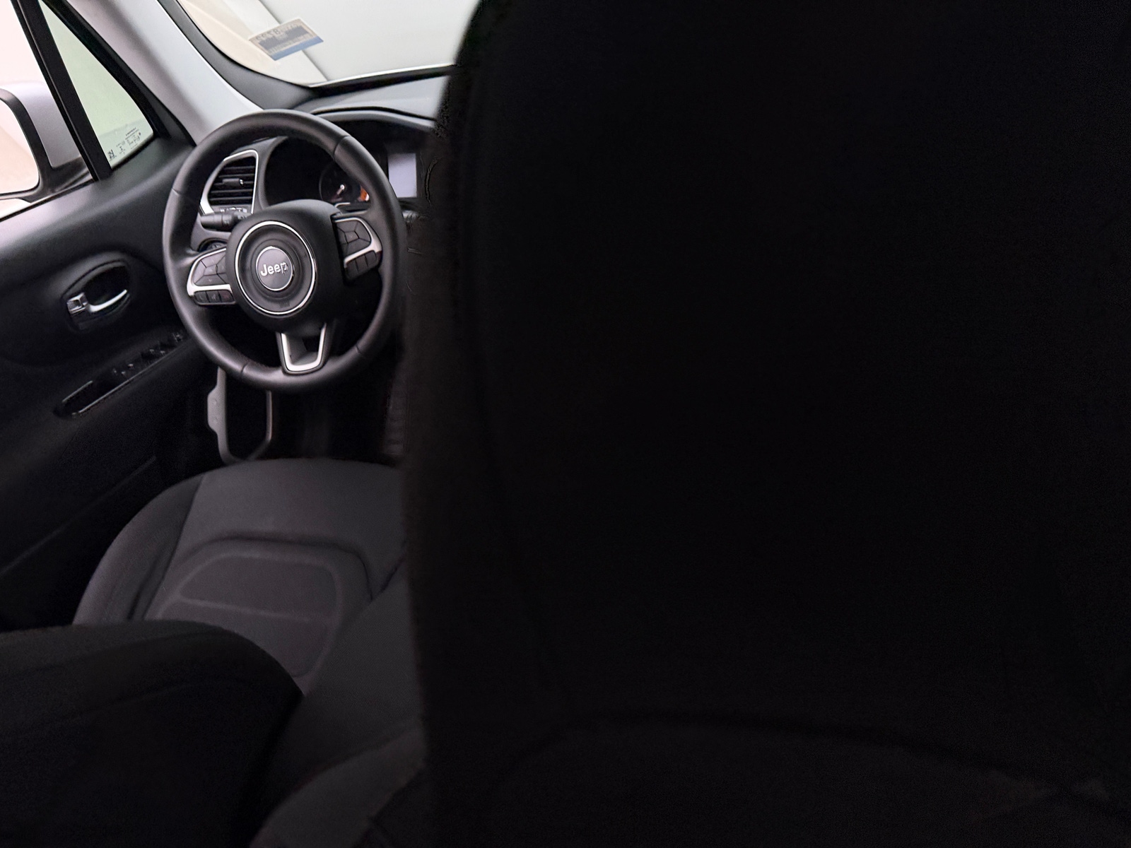 Thumbnail: 2018 Jeep Renegade - 3