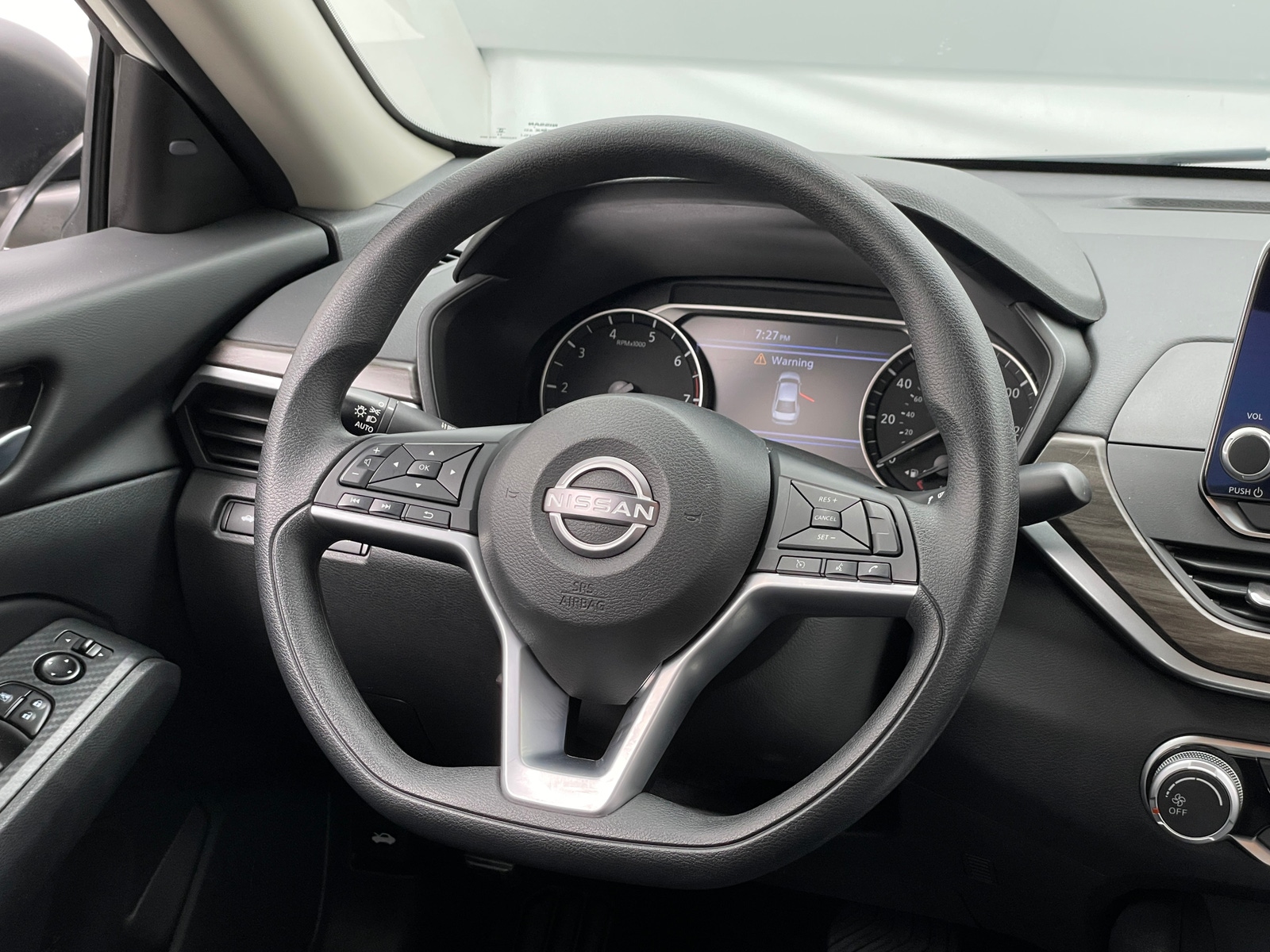 Thumbnail: 2025 Nissan Altima - 5