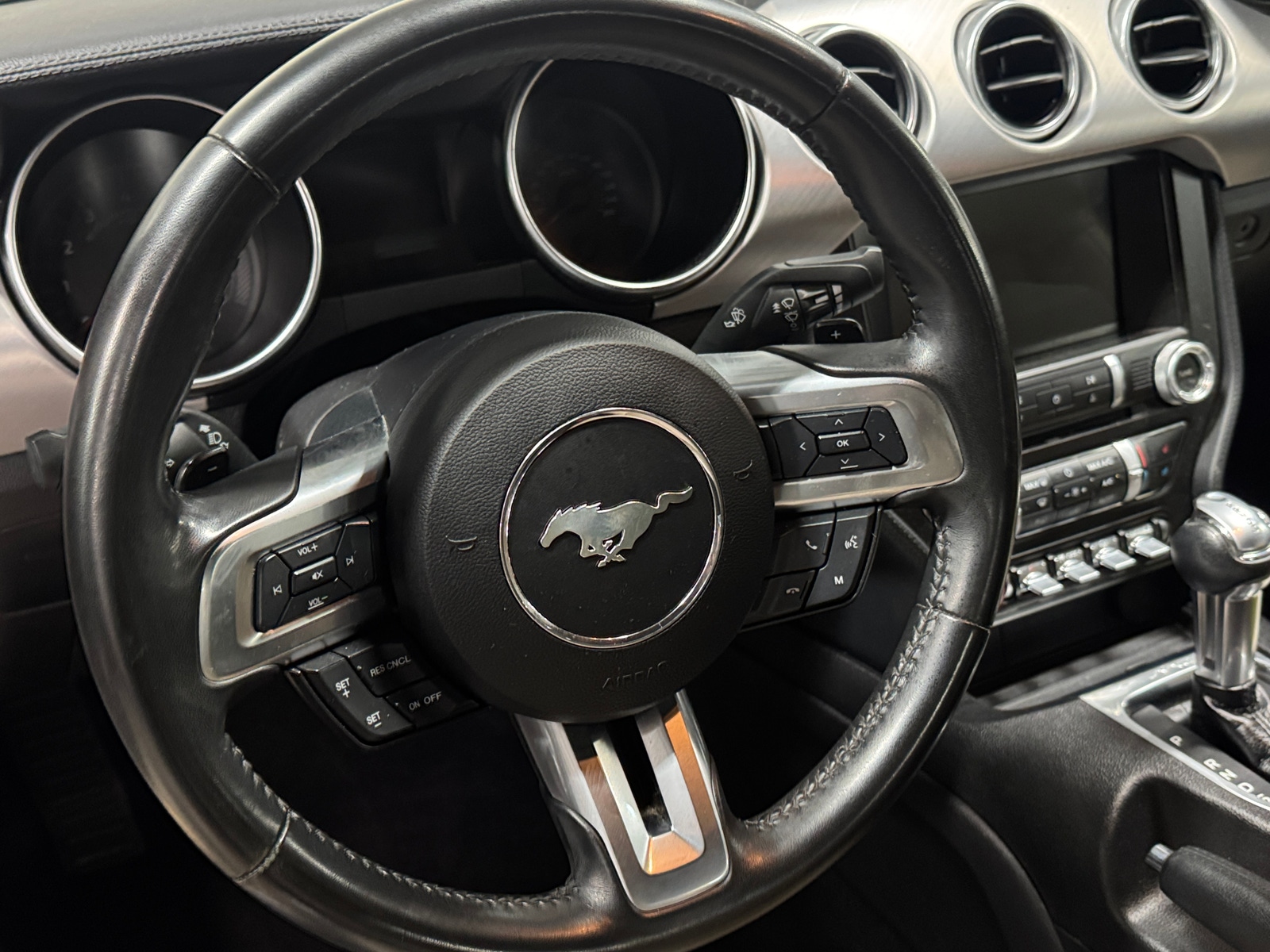 Thumbnail: 2019 Ford Mustang - 4