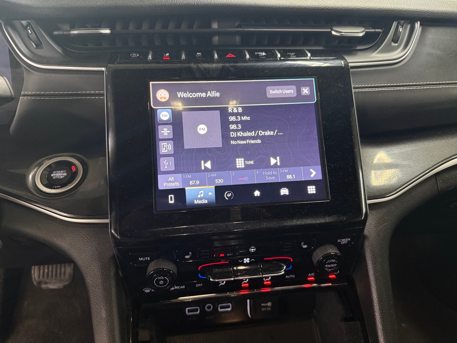 Thumbnail: 2021 Jeep Grand Cherokee L - 3