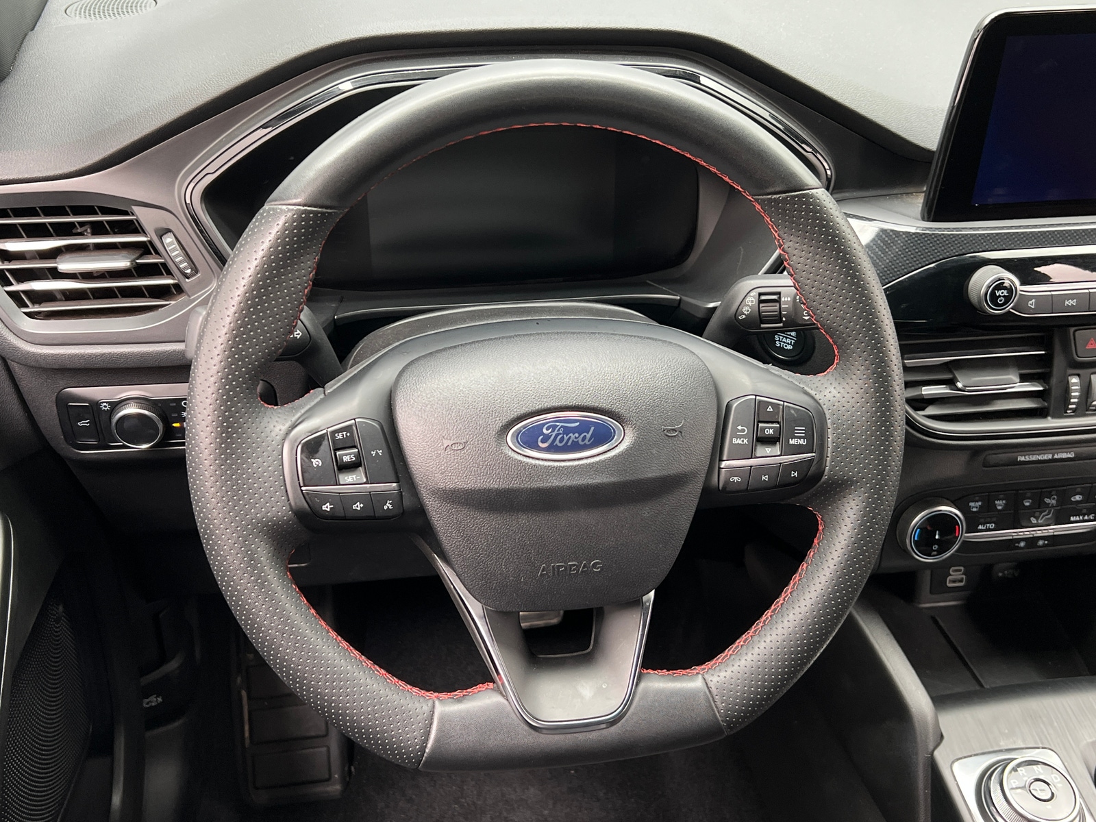 Thumbnail: 2024 Ford Escape - 4