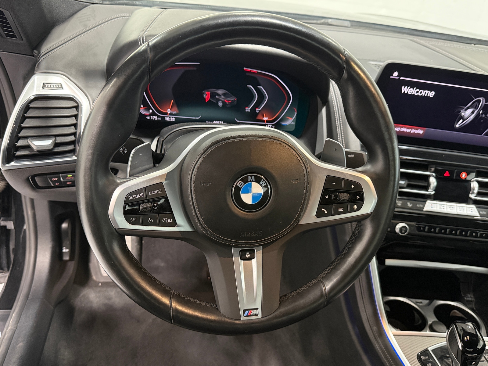 Thumbnail: 2023 BMW 8 Series - 3
