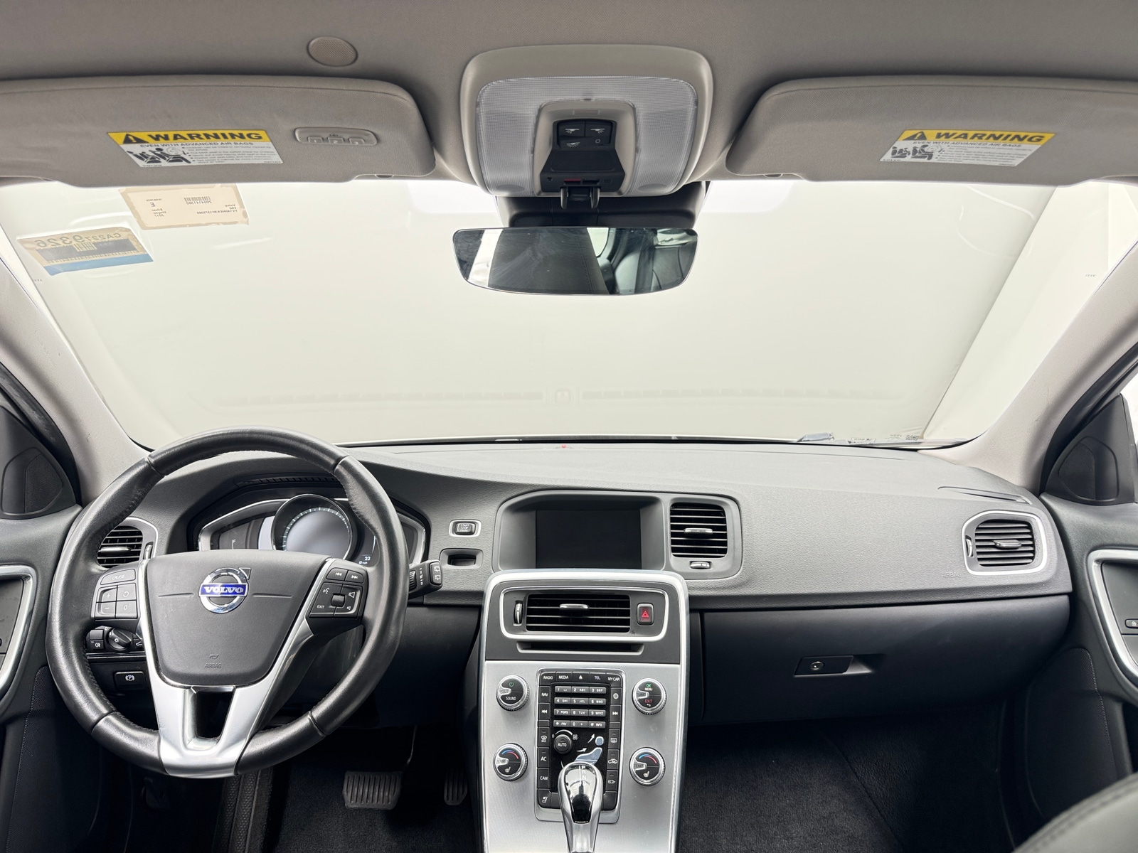 Thumbnail: 2017 Volvo V60 - 2